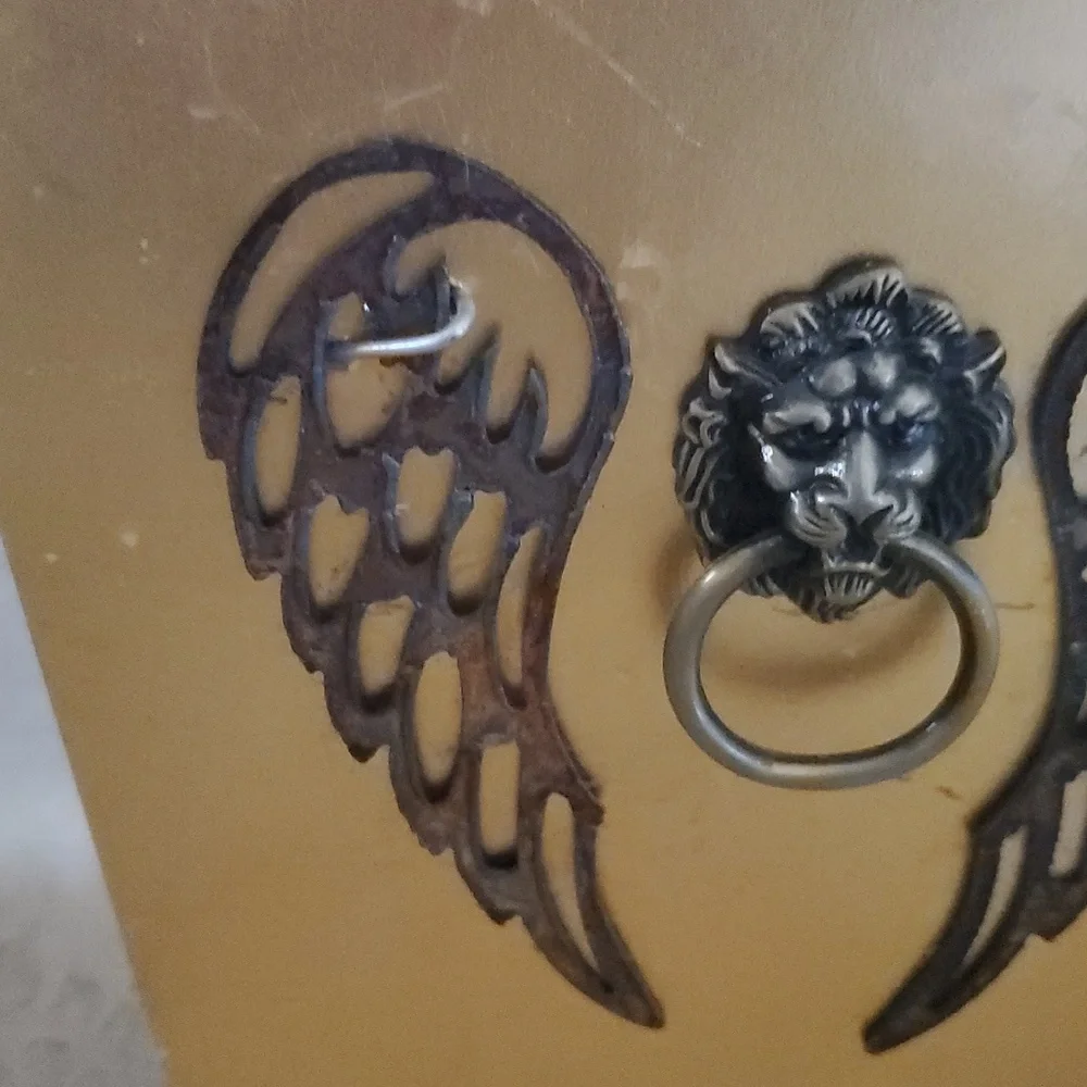Vintage Gold Decorative Lion & Angel Wing Vase